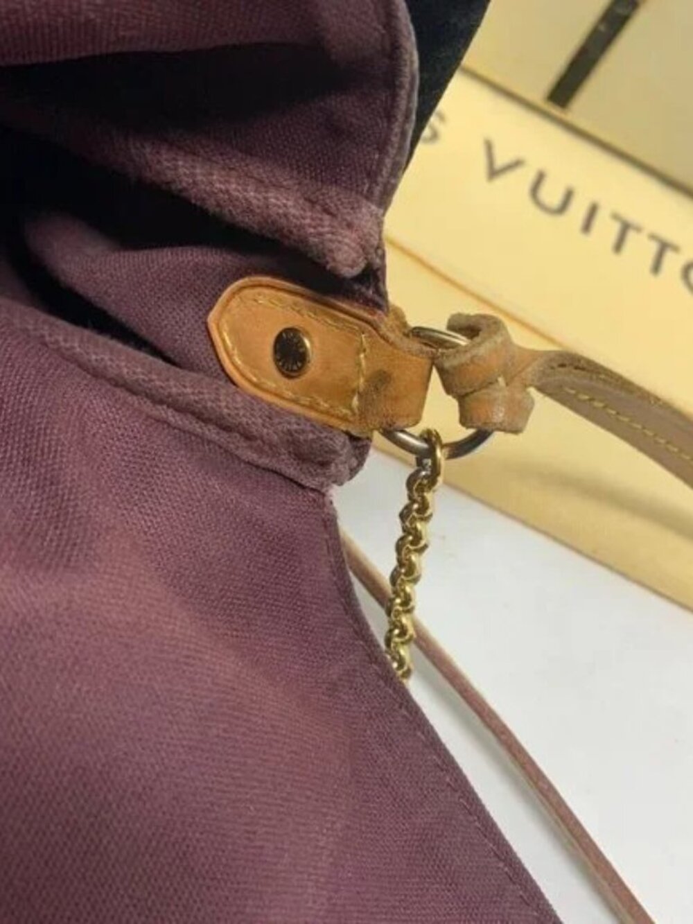 LOUIS VUITTON Monogram Favorite MM Crossbody Bag - Picture 11 of 16
